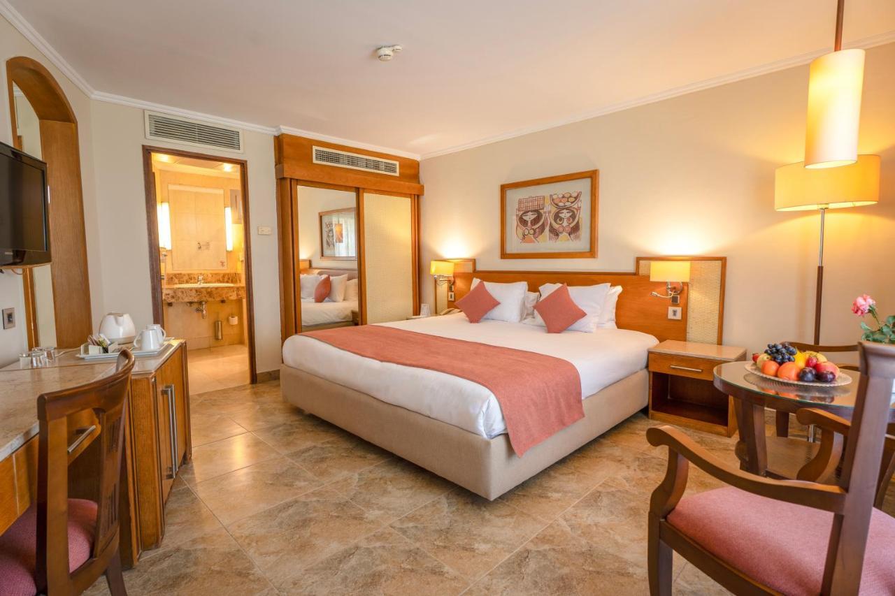 Jolie Ville Hotel & Spa Kings Island Luxor Buitenkant foto A room at the Dead Sea Spa Magdiel