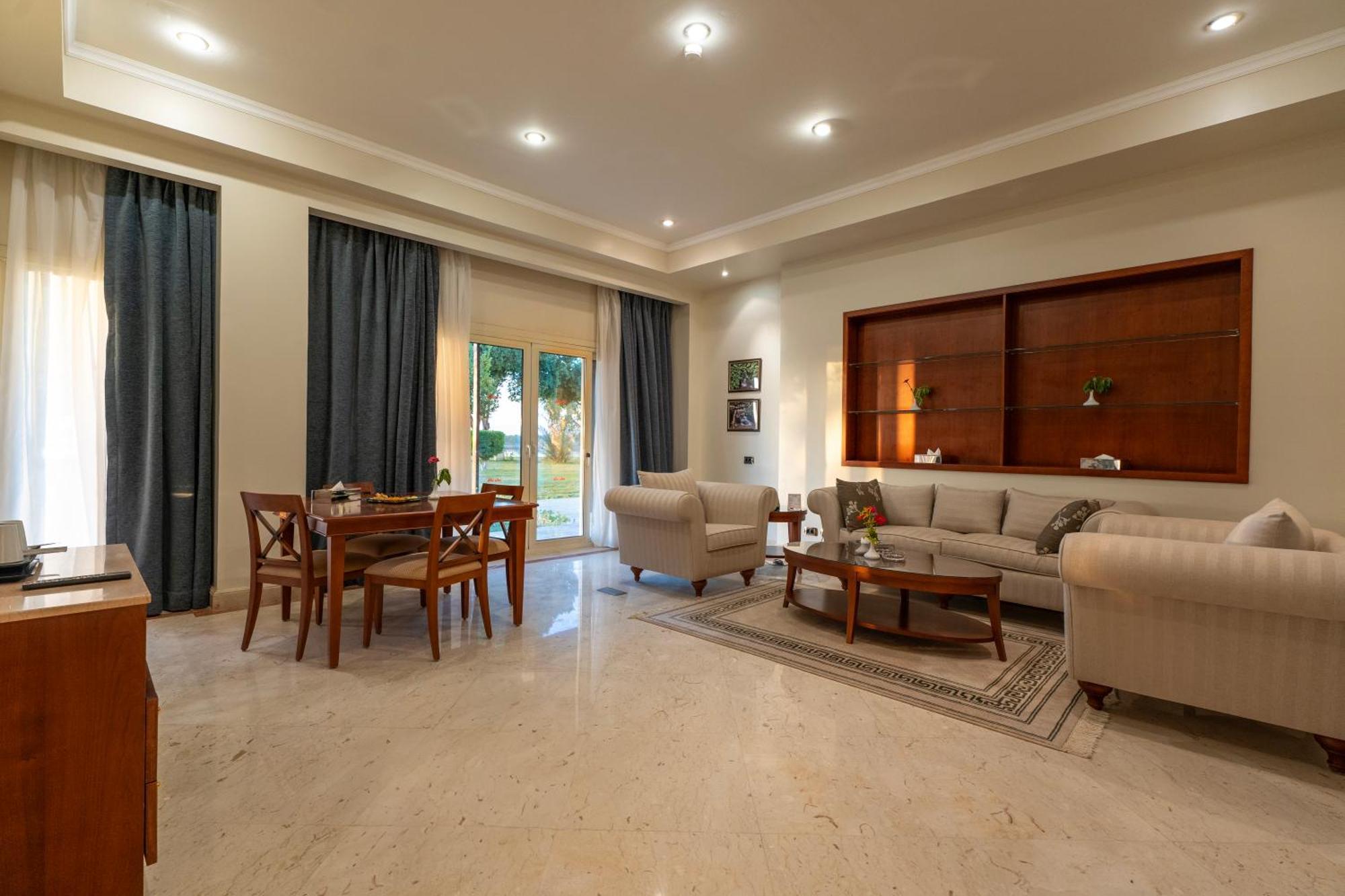 Jolie Ville Hotel & Spa Kings Island Luxor Buitenkant foto A living room