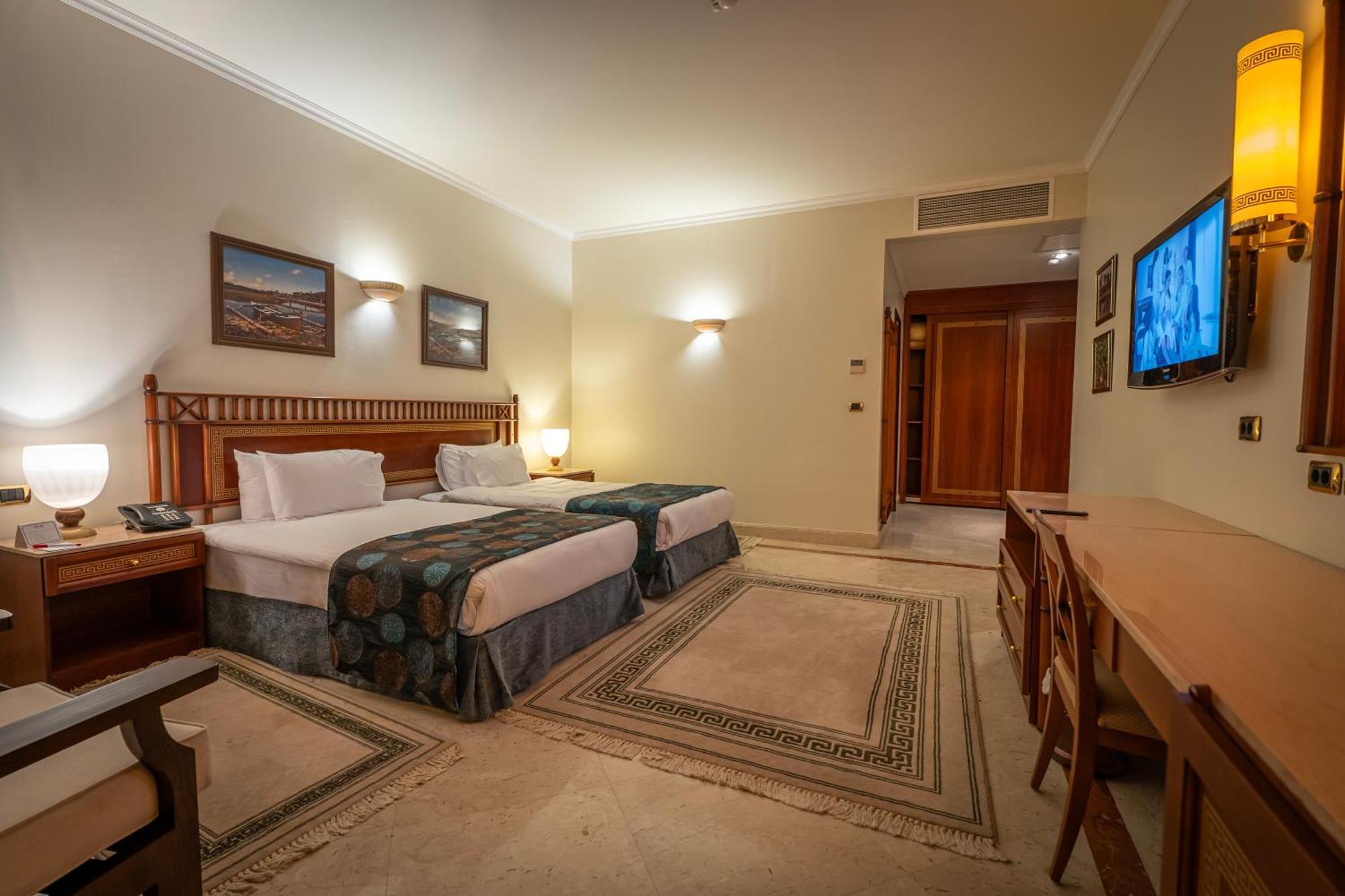 Jolie Ville Hotel & Spa Kings Island Luxor Buitenkant foto A room at the hotel