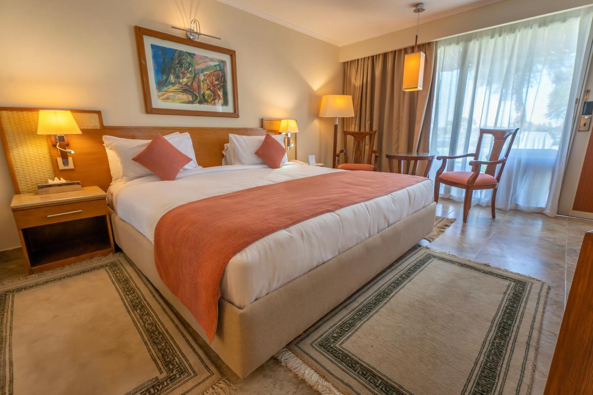 Jolie Ville Hotel & Spa Kings Island Luxor Buitenkant foto A room at the hotel