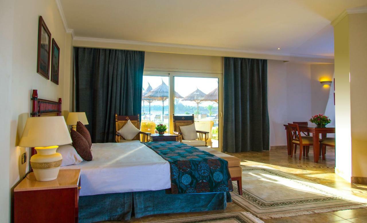 Jolie Ville Hotel & Spa Kings Island Luxor Buitenkant foto Suite at the Hilton Luxor